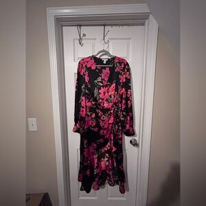Sofia by Sofia Vergara Black and Pink Floral Long Sleeve Dress